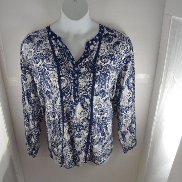 New Direction Paisley Print Top - Picture 4 of 10